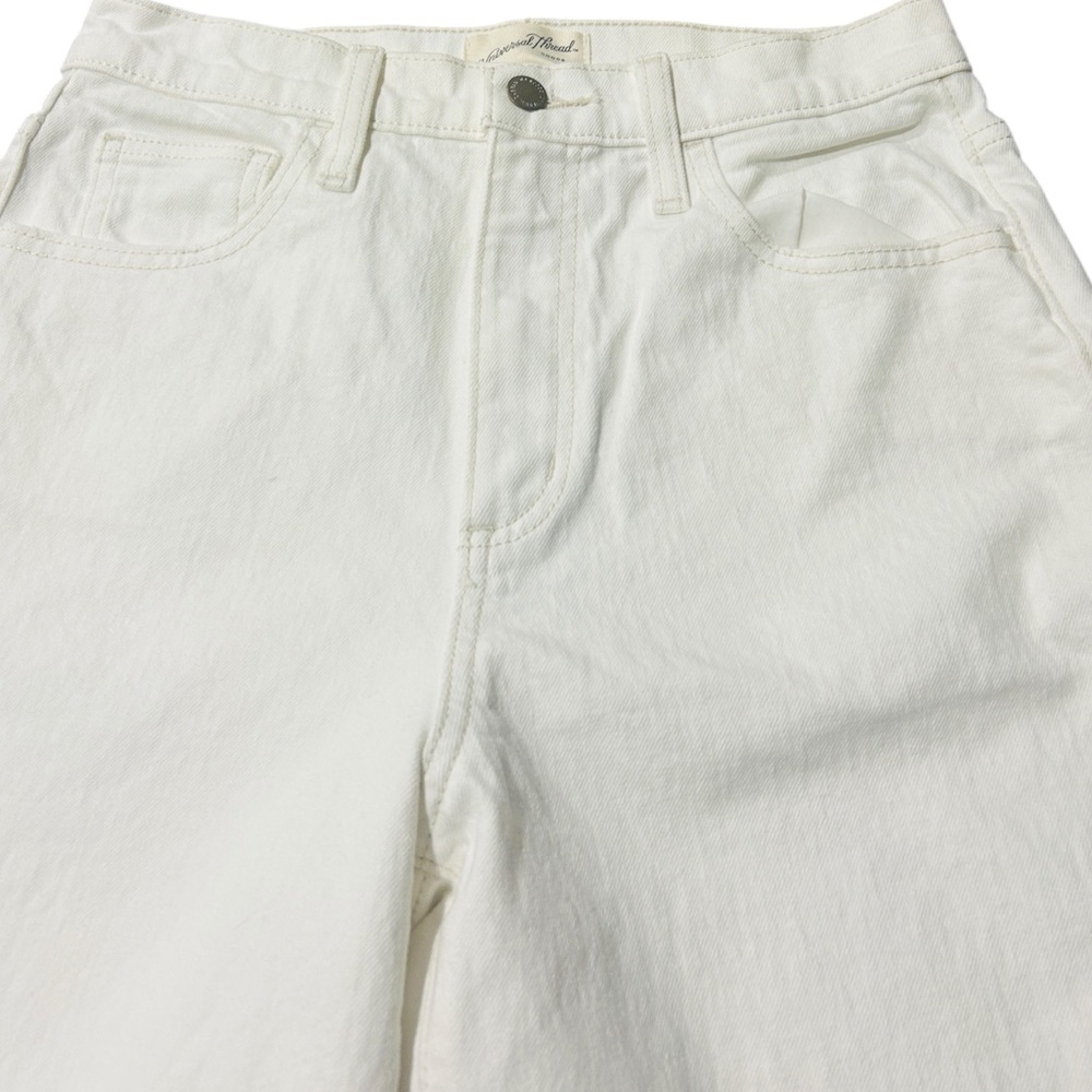 High Rise Wide-Leg White Denim Jeans - Picture 5 of 9